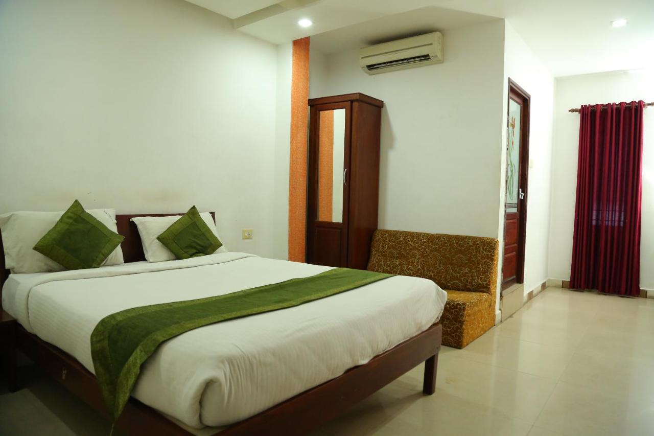 Malabar Plaza Inn Kochi Eksteriør billede