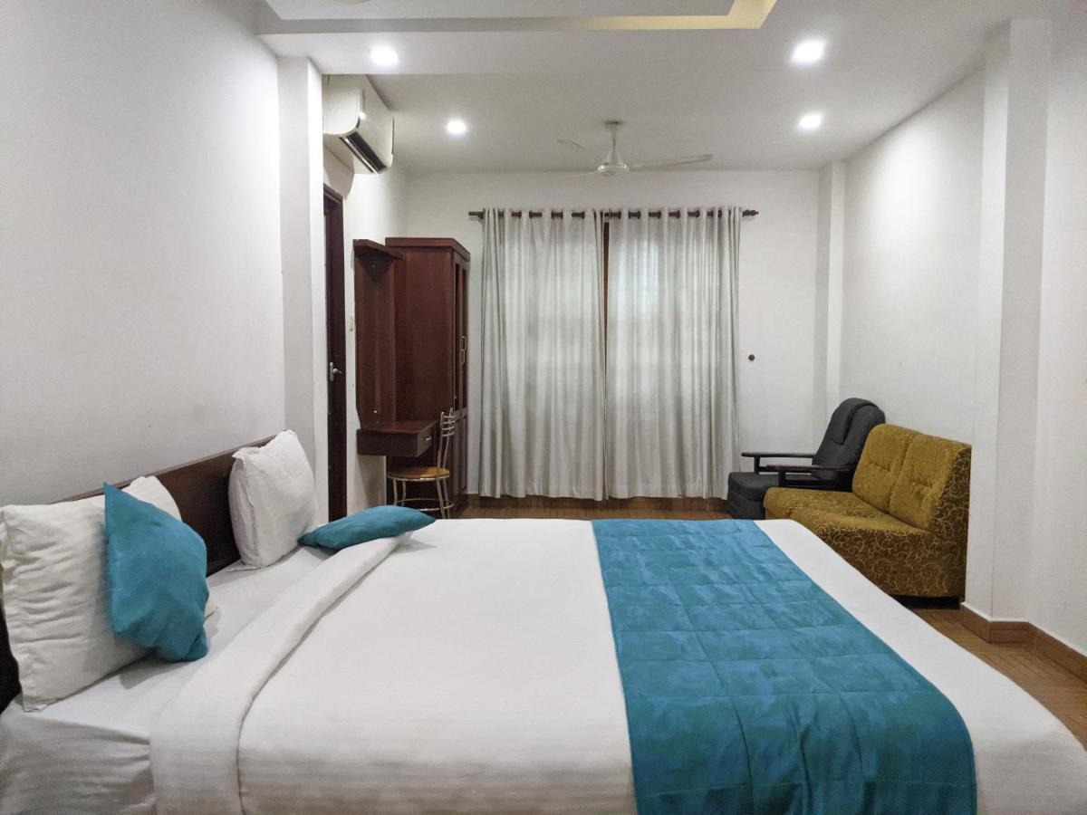 Malabar Plaza Inn Kochi Eksteriør billede